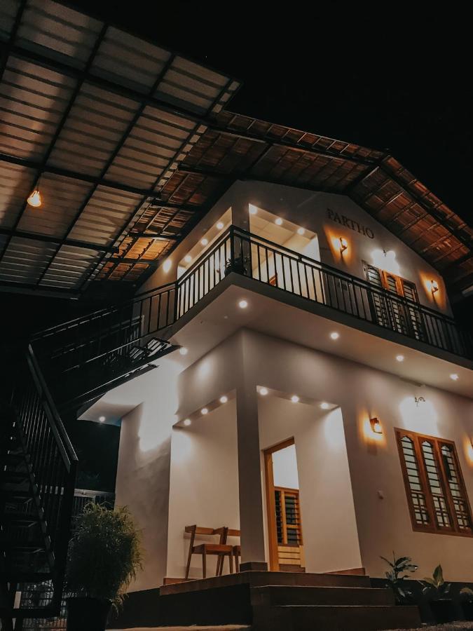 Partho Home Stay Padinjarathara Kültér fotó